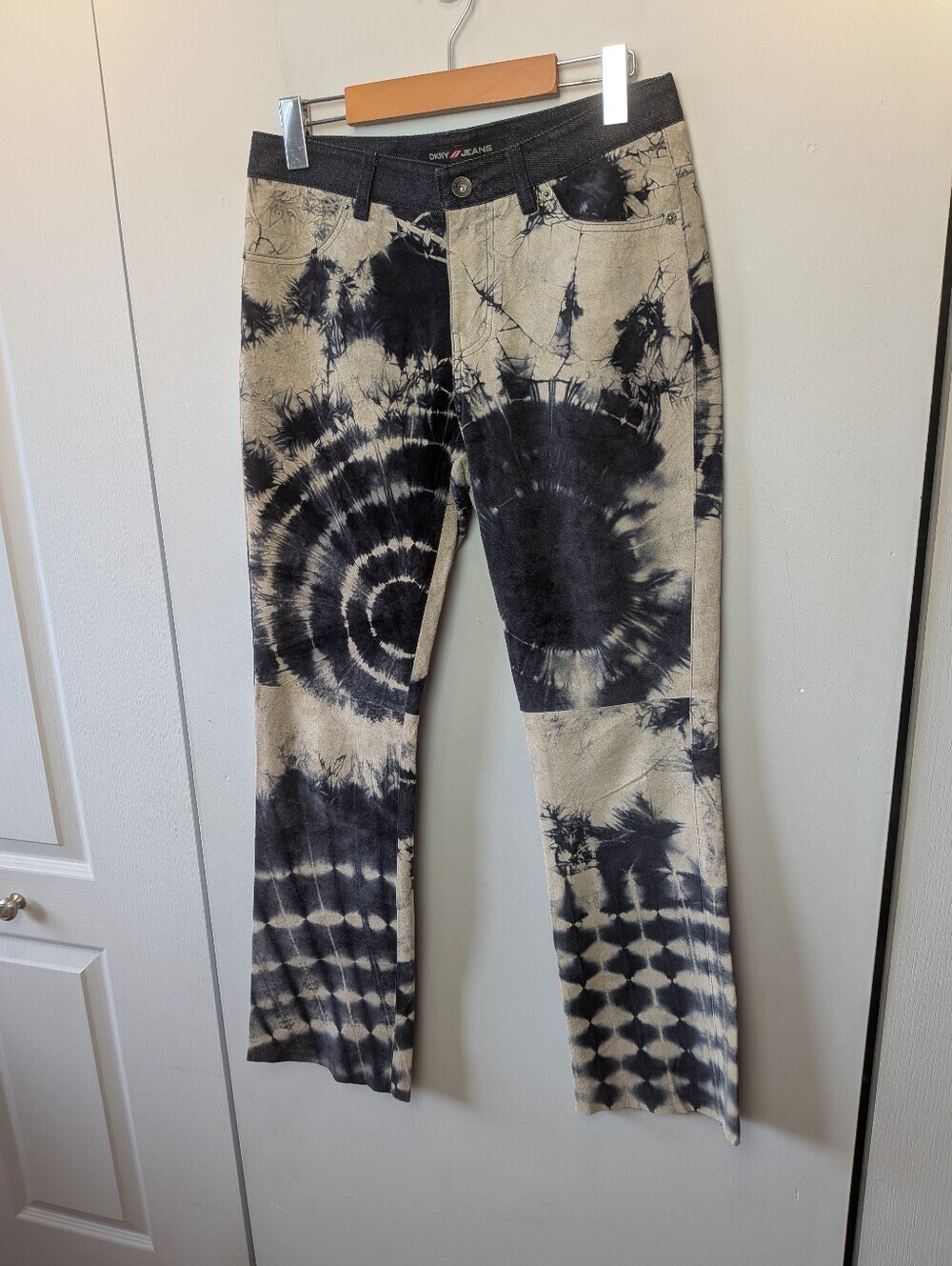 DKNY Vintage Women Flare Tie Dye Pants Size 3 100% Exterior Leather Cream Blue